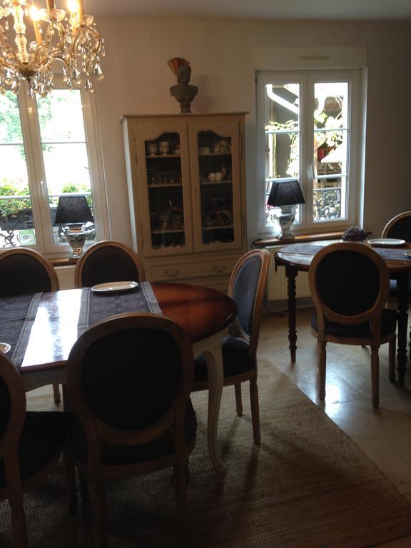 Logis Hotel Domaine Du Moulin 생타볼트 외부 사진