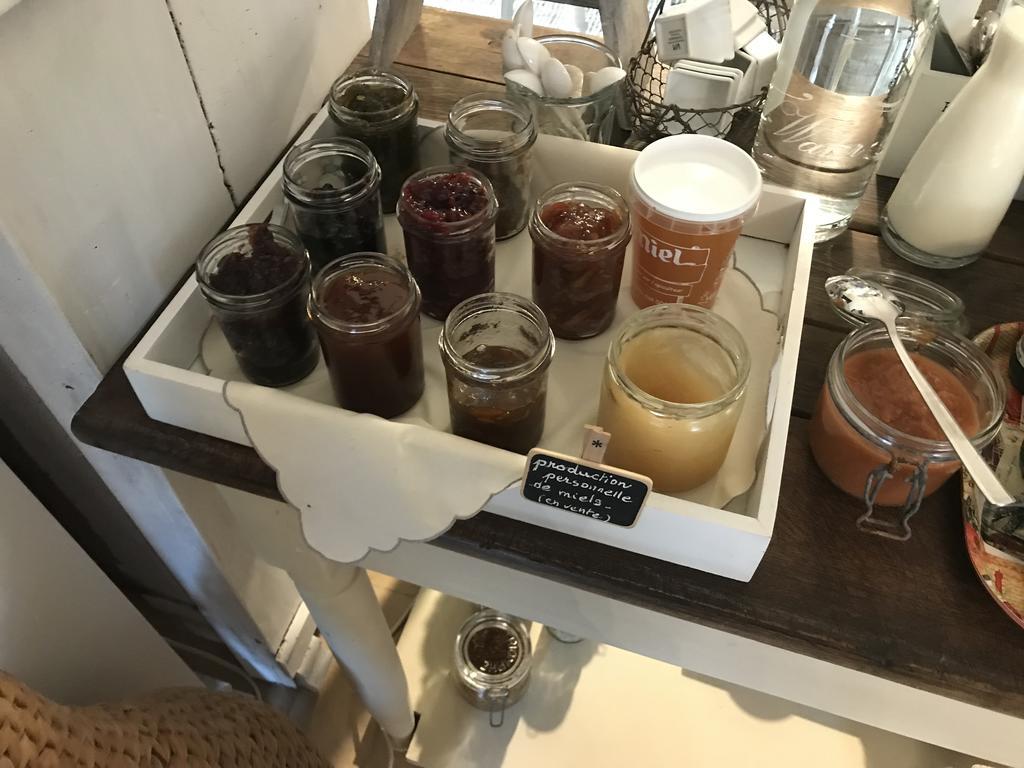 Logis Hotel Domaine Du Moulin 생타볼트 외부 사진