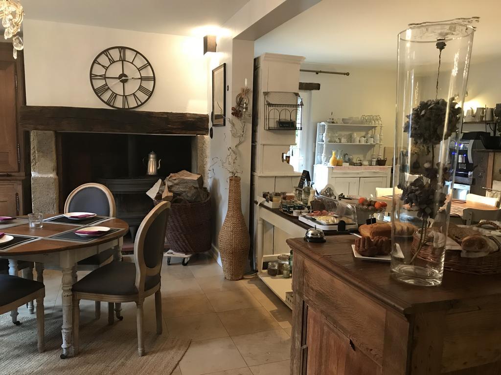 Logis Hotel Domaine Du Moulin 생타볼트 외부 사진